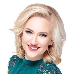 Meet your Posher, Hayley